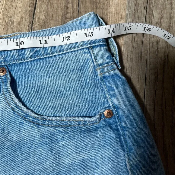 Levi's 501 Jean Shorts - Size W25 - Picture 9 of 14
